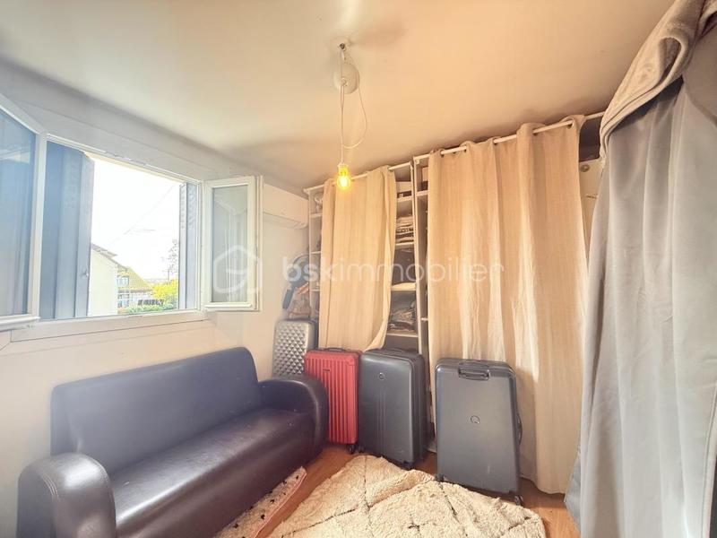 Pavillon - 245 m² - 13 pièces