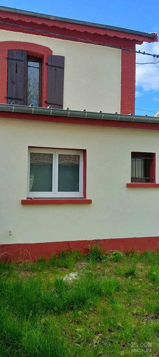 Maison - 90 m² - 5 pièces