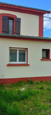 Maison - 90 m² - 5 pièces