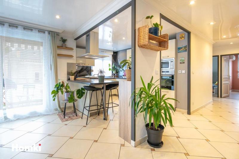 Appartement - 76 m² - 4 pièces