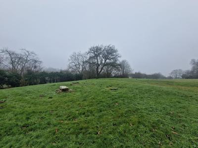 Terrain constructible - 1 947 m²