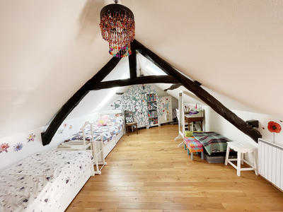 Maison - 84 m² - 5 pièces