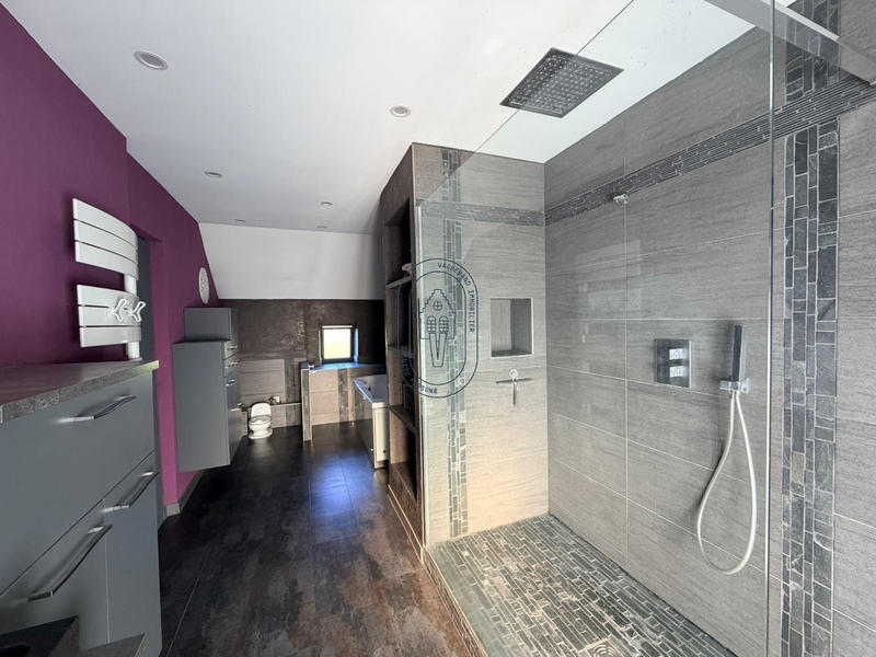 Maison - 134 m² - 5 pièces