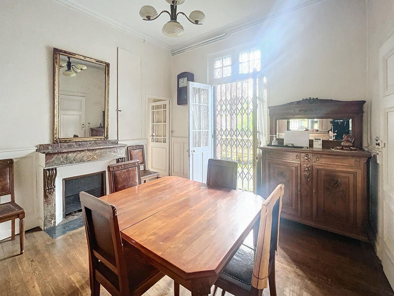 Maison - 170 m² - 7 pièces