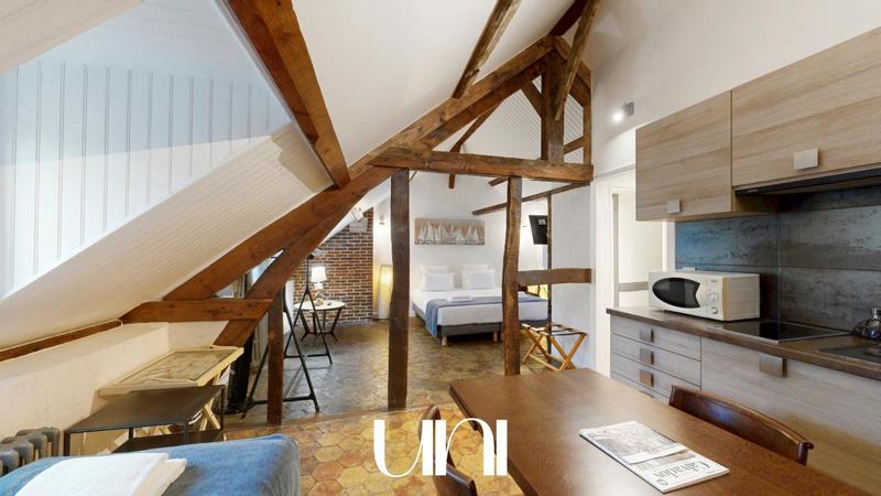 Propriété - 260 m² - 10 pièces