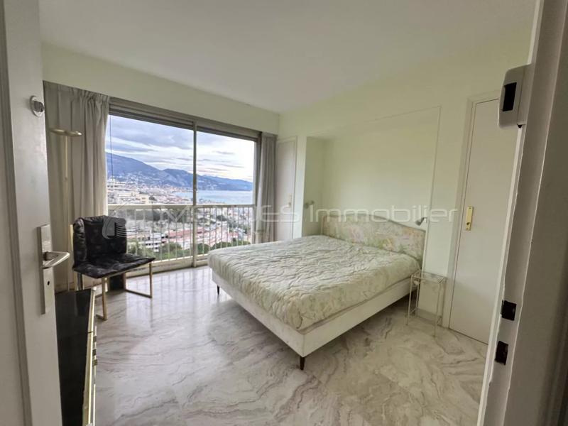 Appartement - 89 m² - 3 pièces