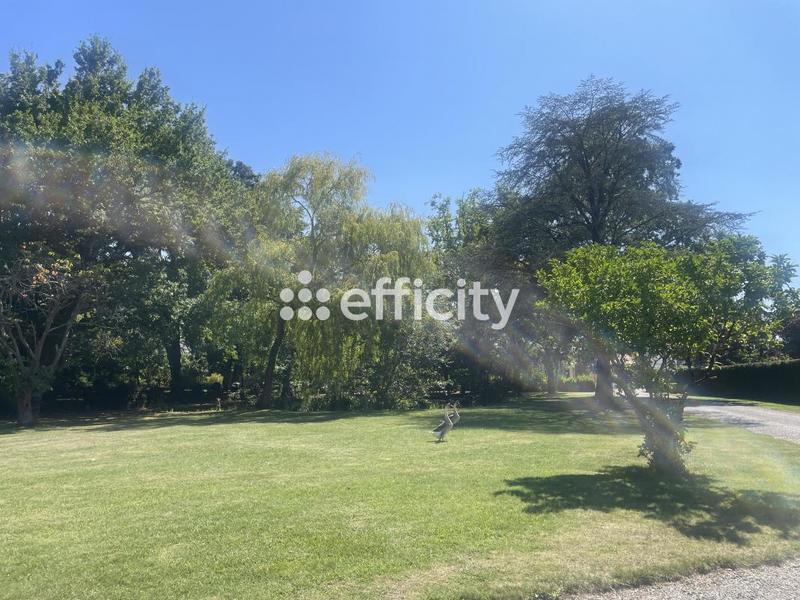 Maison - 180 m² - 7 pièces