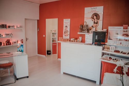 Céline Institut de Beauté