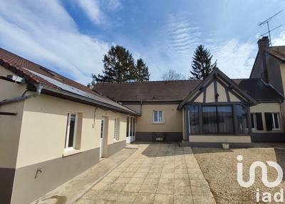 Maison - 160 m² - 8 pièces