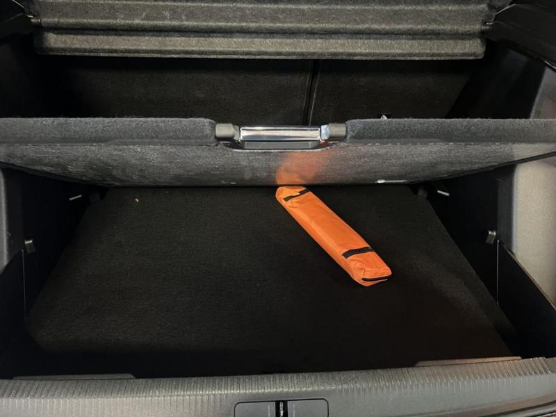 Peugeot 2008 II 1.5 Bluehdi 100 s&amp;amp;S Allure Business