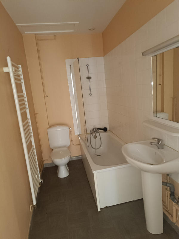 Appartement - 60 m² - 2 pièces