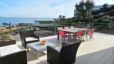 Villa - 250 m² - 8 pièces