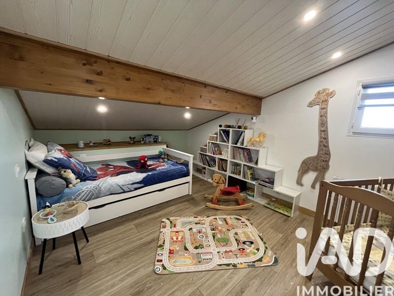 Maison - 240 m² - 11 pièces