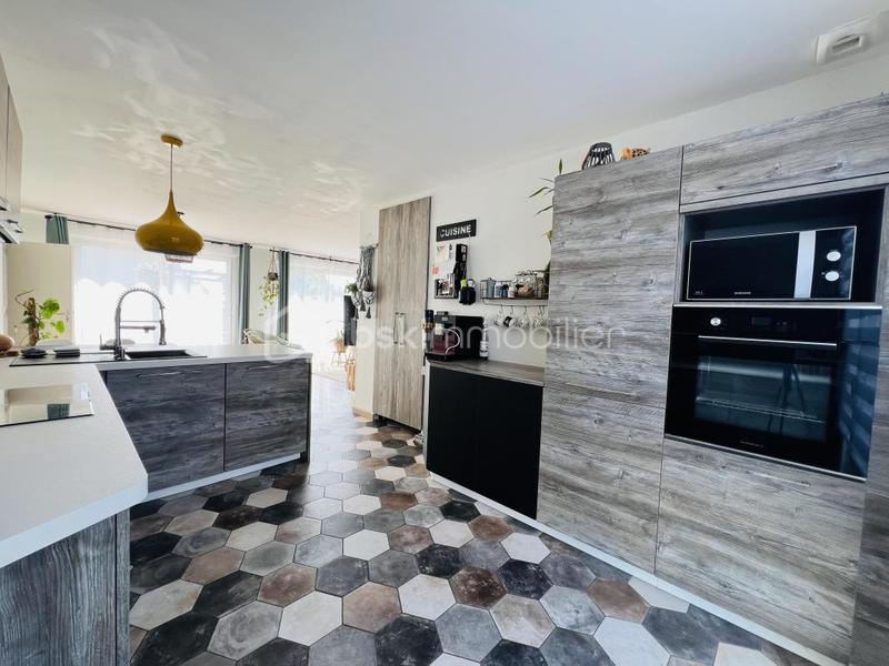 Maison - 125 m² - 7 pièces