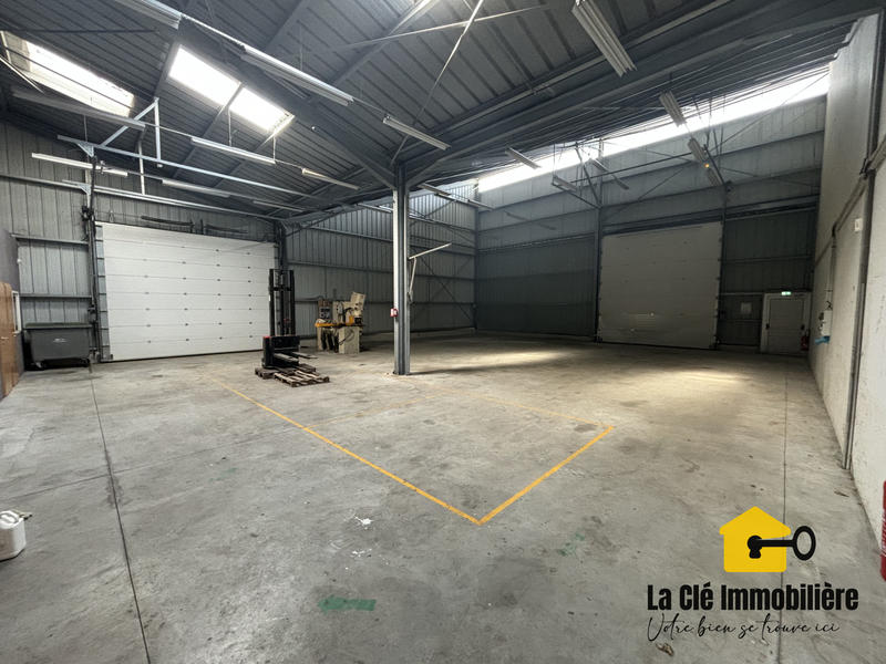 Local commercial - 399 m² - 7 pièces