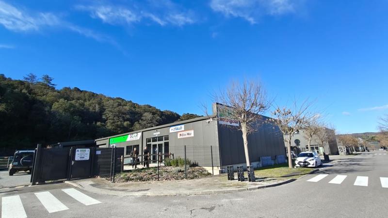 Local commercial - 453 m²