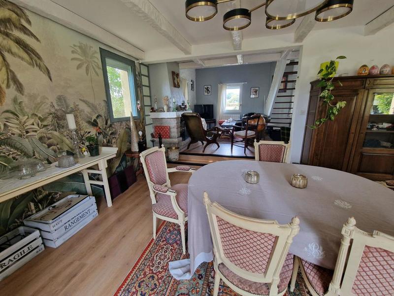 Maison - 163 m² - 6 pièces