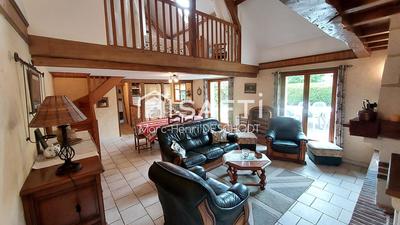 Maison - 95 m² - 6 pièces