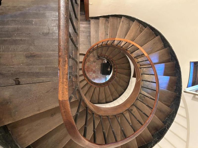 Maison - 400 m² - 16 pièces