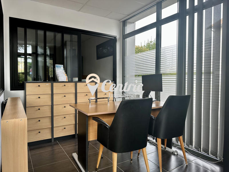 Local commercial - 121 m²