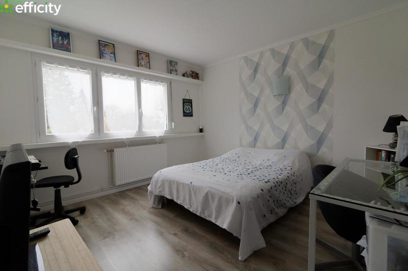 Pavillon - 95 m² - 5 pièces