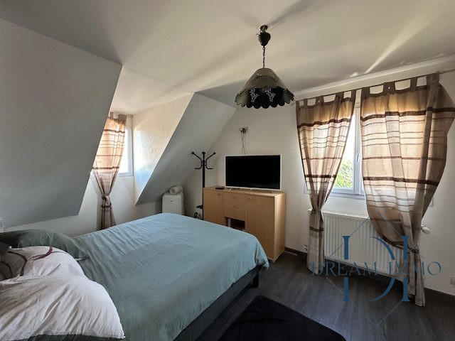 Maison - 151 m² - 7 pièces