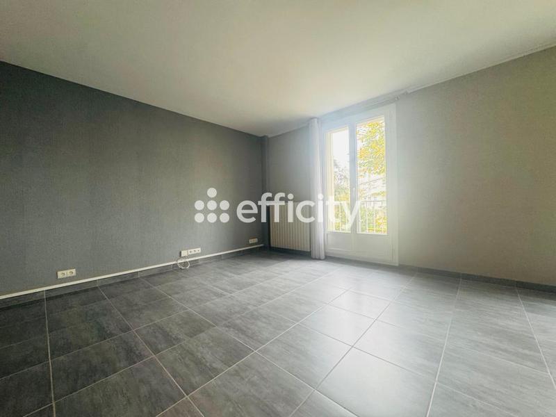 Appartement ancien - 110 m² - 5 pièces