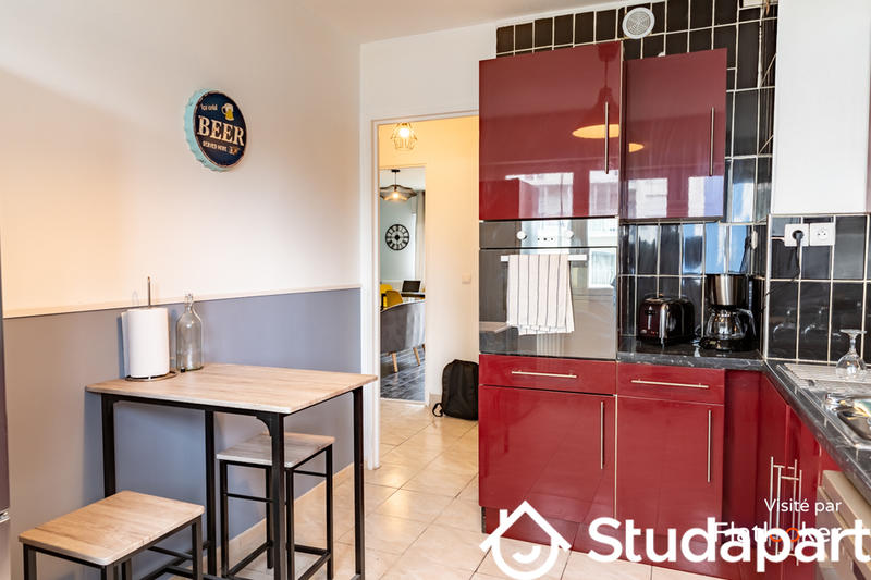 Chambre - 10 m² - 1 pièce