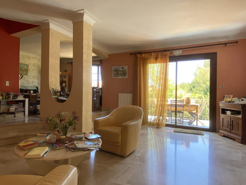 Villa - 168 m² - 6 pièces