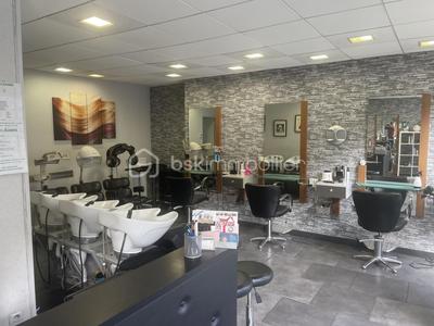 Local commercial - 75 m² - 4 pièces