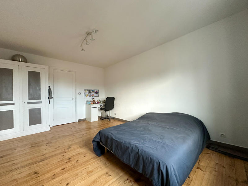 Maison - 317 m² - 10 pièces