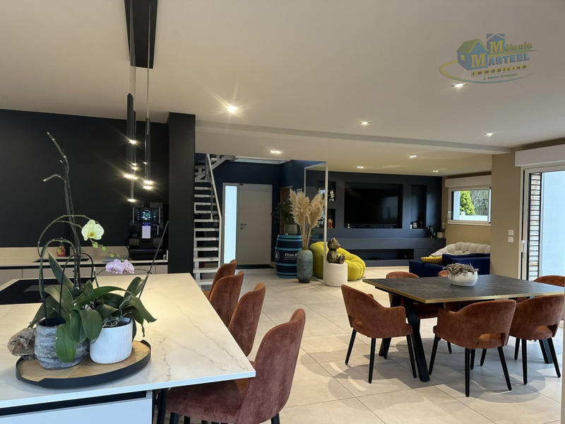 Maison - 160 m² - 7 pièces