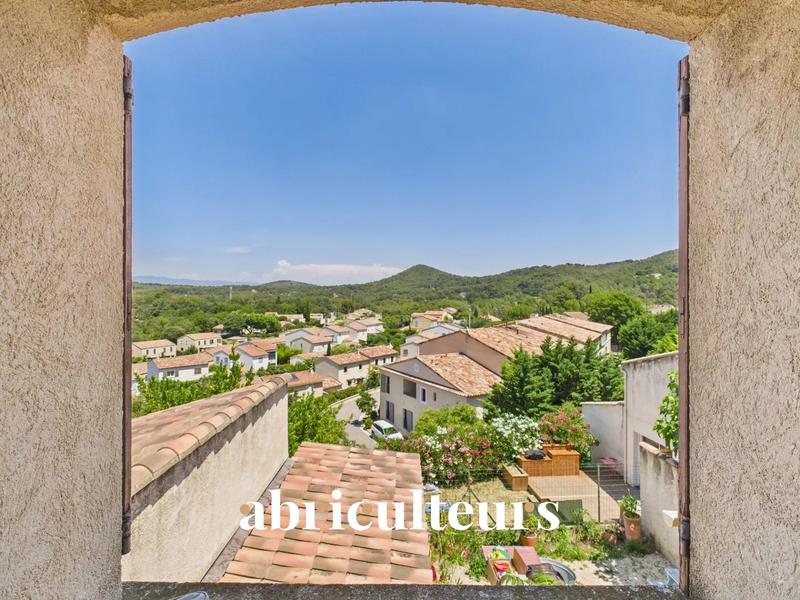 Appartement - 103 m² - 4 pièces