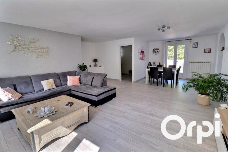 Maison - 166 m² - 6 pièces