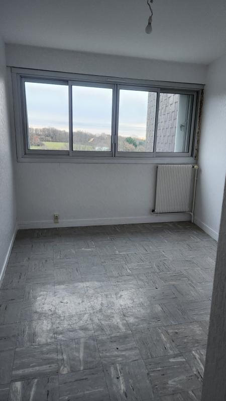 Appartement - 93 m² - 5 pièces