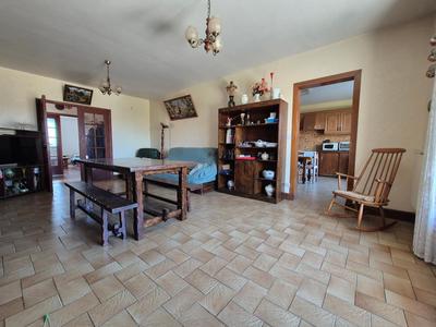 Maison - 205 m² - 8 pièces