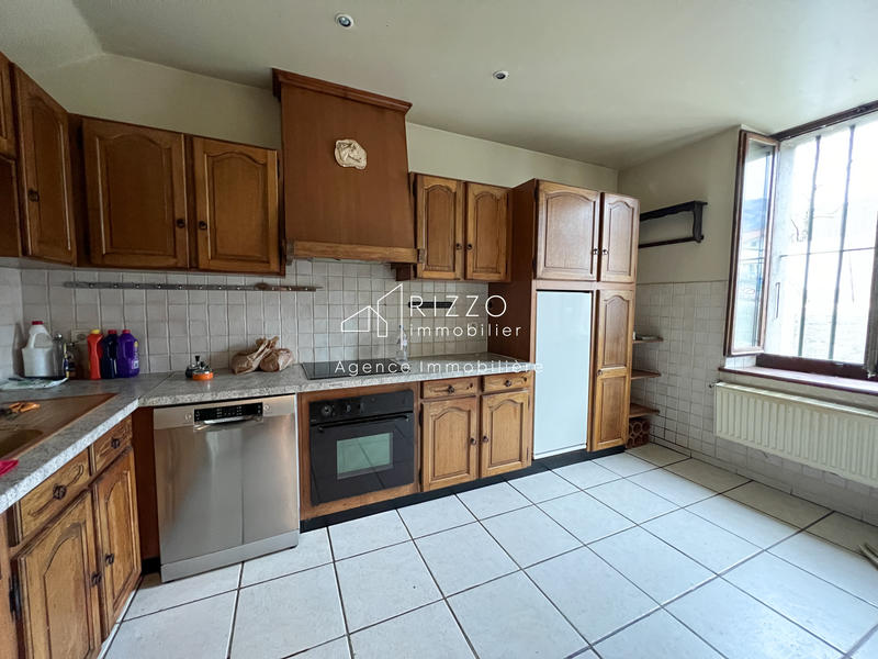 Maison - 192 m² - 8 pièces