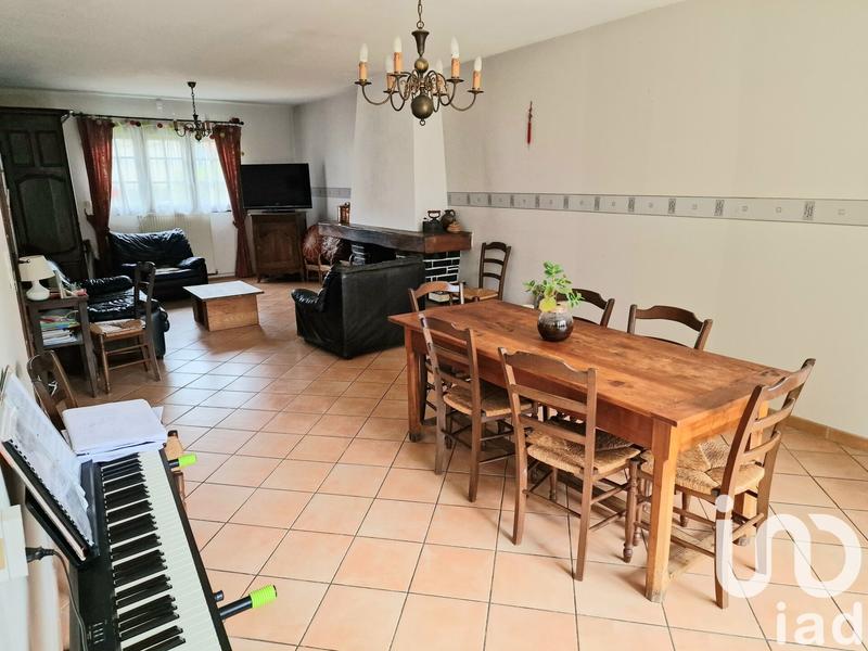 Maison - 172 m² - 9 pièces