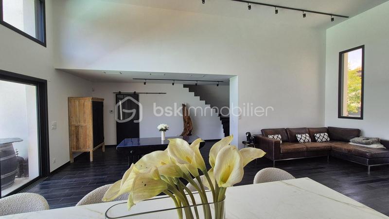 Villa - 140 m² - 5 pièces