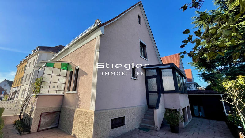 Maison - 98 m² - 4 pièces