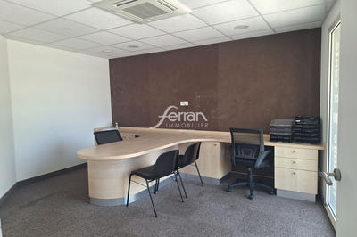 Local commercial - 68 m²