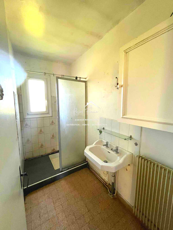 Maison - 96 m² - 5 pièces