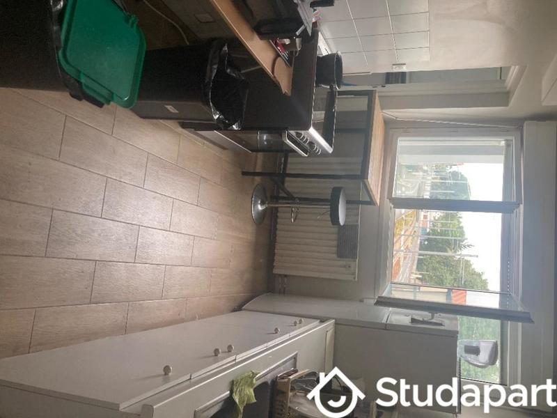 Chambre - 12 m² - 1 pièce