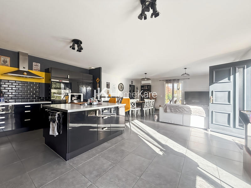 Maison - 130 m² - 6 pièces