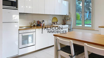 Maison - 94 m² - 4 pièces