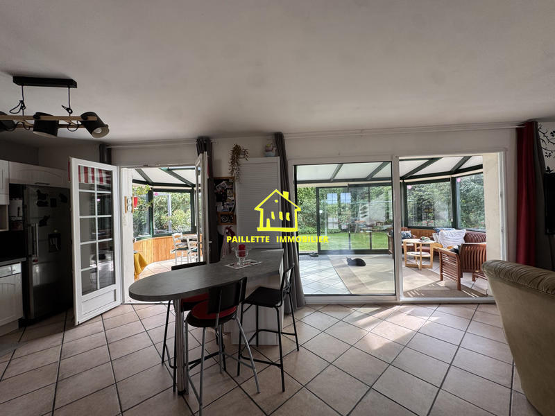 Maison traditionnelle - 185 m² - 5 pièces