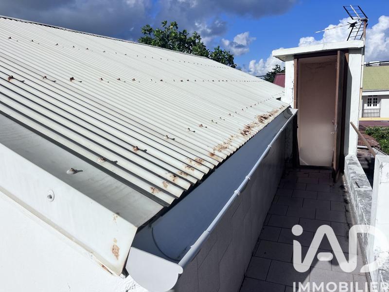 Maison - 250 m² - 8 pièces