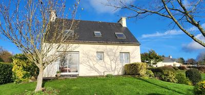 Maison - 92 m² - 5 pièces