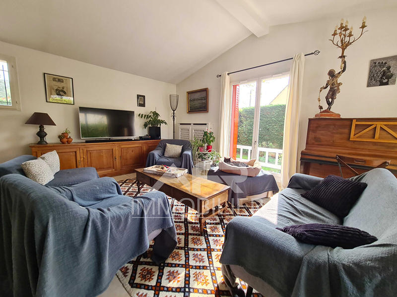 Maison - 177 m² - 6 pièces