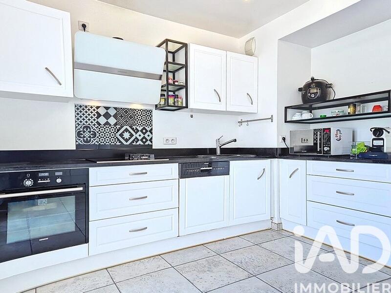 Maison - 143 m² - 7 pièces